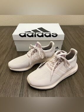 Adidas Swift Run 1.0
